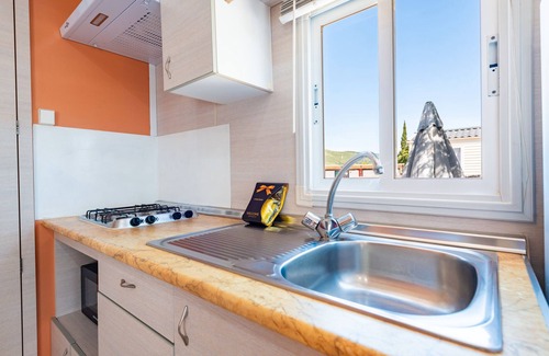 Tirig RV Rental | Mobile Home '241' with Mountain View, Wi-Fi and Air Conditioning
