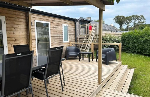 Saint-Molf House | Mobile home 3 rooms 4 people + children's cabin + TV