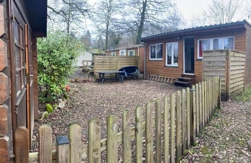 Nances House | Family-Friendly Mobile Home for 4-6 Guests with Kitchen