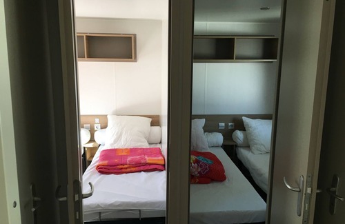 Les Mathes House | Spacious Mobile Home for 6 at Siblu Bonne Anse La Palmyre