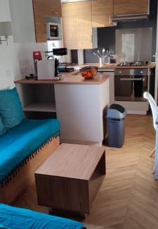 Saint-Hilaire-de-Riez Other | Comfortable Mobile Home for 6 with Pool and Hot Tub Access