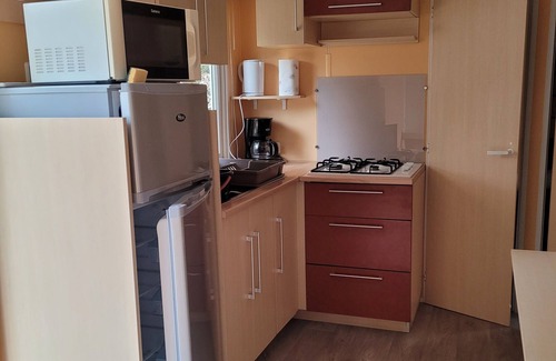 Saint-Cheron House | Cozy Mobile Home for 6 with Pool and Pet-Friendly Options