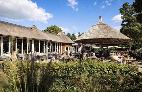 Kaatsheuvel House | Mobile-home | Comfort | 2 Bedrooms | 4 persons | Raised terrace