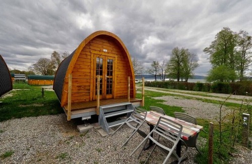 Reichenau Apartment | Cozy Mobile Home for 4 with Oceanfront Views in Reichenau