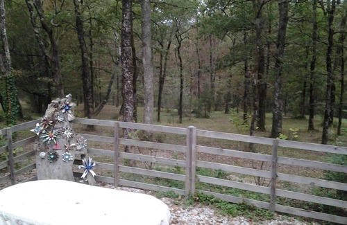 Peyrignac House | Cozy Mobile Home with Pet-Friendly Amenities & Breakfast