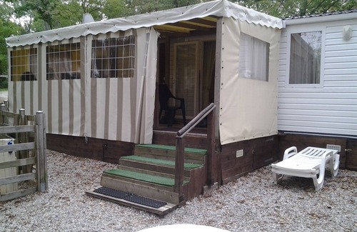 Peyrignac House | Cozy Mobile Home with Pet-Friendly Amenities & Breakfast