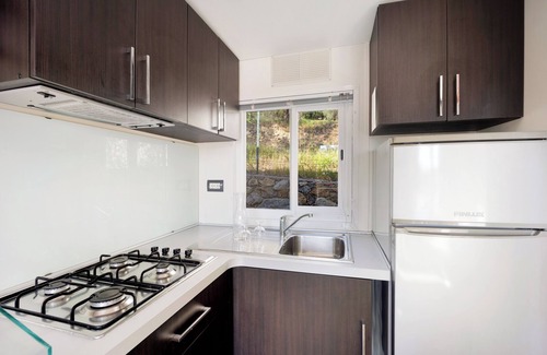 Pietra Ligure House | Relax at Mobile Home Next 230: Pool, Terrace & Wi-Fi