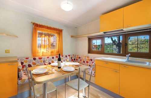 Pietra Ligure House | Discover Mobile Home 'Pian Dei Boschi' with Pool & Ocean Views