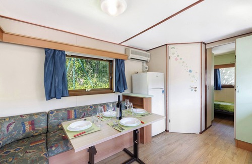 Pietra Ligure House | Cozy Mobile Home 'Pian Dei Boschi' with Pool & Ocean Views