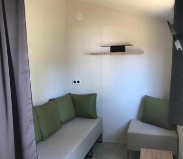 Bec-de-Mortagne Other | Pet-Friendly Mobile-home Pin with 8.7/10 Guest Rating
