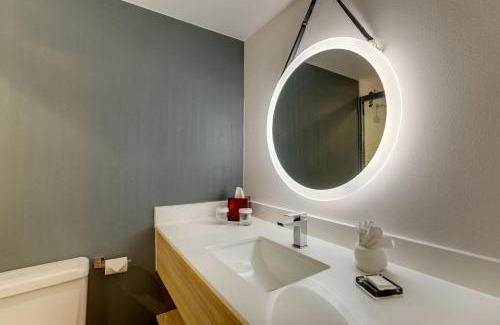 Mobile Hotel | Enjoy Family-Friendly Amenities at Mobile Marriott Hotel