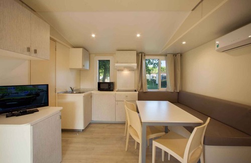 Colombare House | Relaxing Mobilehome with Garden and Ocean View Amenities