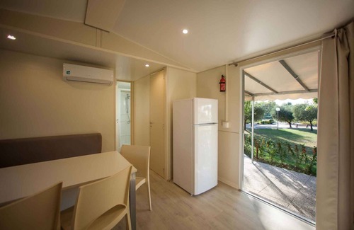 Colombare House | Relaxing Mobilehome with Garden and Ocean View Amenities