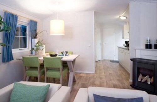 Wittenborn House | Family-Friendly Mobilheim am See with Onsite Dining