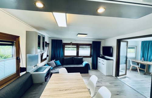 Heringsdorf House | Cozy Mobilheim by the Beach, 350m to the Shore