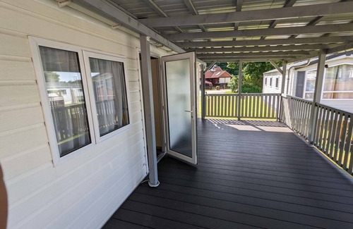 Midlum Apartment | Cozy Mobilheim for 4 Guests with Oceanfront Views