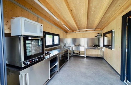 Reichenau Apartment | Cozy Mobile Home for 4 Guests with Ocean View in Reichenau