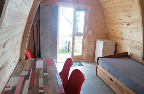 Reichenau Apartment | Cozy Mobile Home for 4 Guests with Ocean View in Reichenau