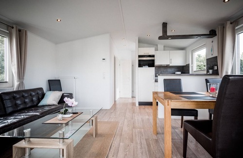 Sutel Apartment | Cozy Mobilheim for 4 with Ocean View in Sütel