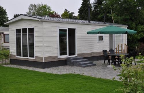 Baarle-Nassau Apartment | Comfortable Mobilheim for 4 in Baarle-Nassau, Nordbrabant