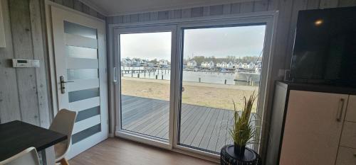Peenemuende House | Experience Mobilheim Marine Glück in Peenemünde's Beachfront