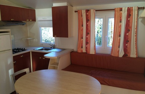 Gabillou House | Relaxing Mobile Home Retreat with Pool and Ocean Views