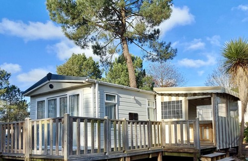 Tregunc House | Family-Friendly Mobilhome with Pool and Ocean Views