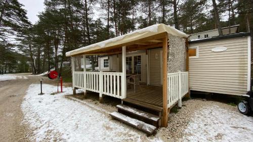 Saint-Auban Other | Cozy Mobilhome Comfort Among Scenic Mountain Views