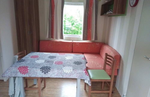 Saint-Chamassy House | Cozy Mobilhome Near Eyzie - Family & Pet Friendly Stay