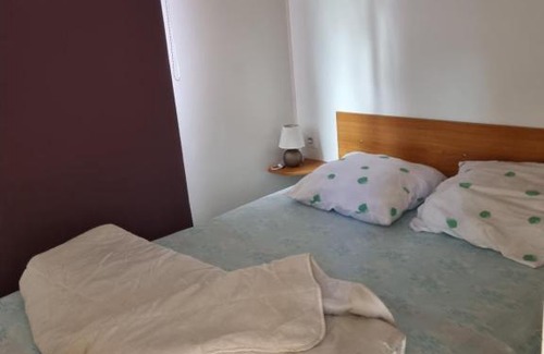 Allevard Other | Cozy Mobilhome with Pool and Breakfast for Family Fun
