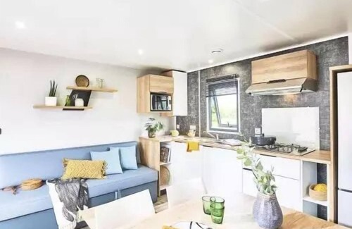 Meschers-sur-Gironde House | Mobilhome Premium 22-28m2 - 2 Schlafzimmer + TV + Überdachte Terrasse & Einwegbetten zur Verfügung* 6 Personen