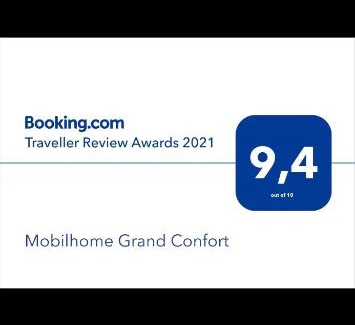 Lattes Resort | Inviting Mobilhome Grand Confort with Ocean Views & Pool