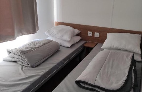 Saint-Georges-d'Oleron Apartment | Relaxing Mobilhome Experience in St Georges d'Oléron