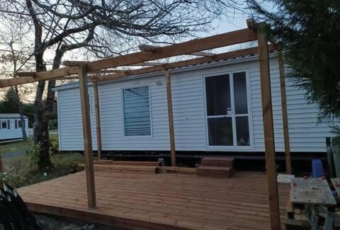 Saint-Paul-les-Dax Other | Family-Friendly Mobilhomme with Pool Access and Comfort
