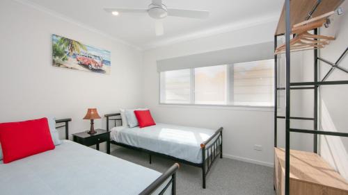 Yamba Hotel | Waterfront Relaxation at Moby Dick Resort Motel