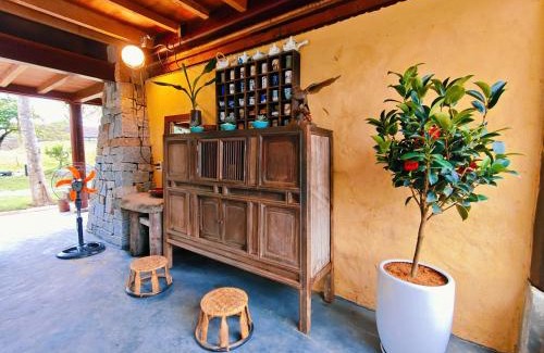 Huong Thuy Villa | Moc Homestay & Villa
