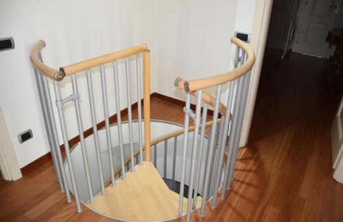 Calvairate Apartment | Gorgeous Mocenigo4: 4-Star Retreat with Hot Tub & Dining