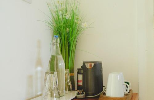 Roscoe Bed & Breakfast | Cozy Mocha Newcastle: Breakfast and Hot Tub Awaits You