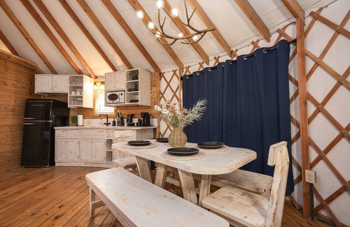 Bandera Cabin | Explore Mockingbird Yurt Village: Hot Tub & Medina River Fun!