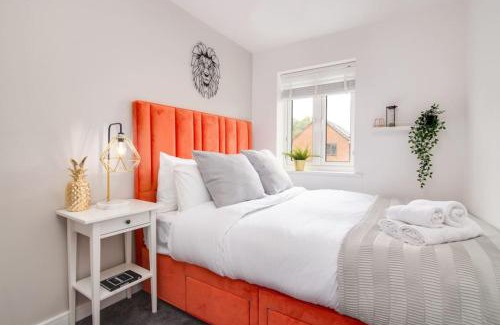 Castle Bromwich House | Eco-Friendly Retreat at Moda Stays - Mull Croft House