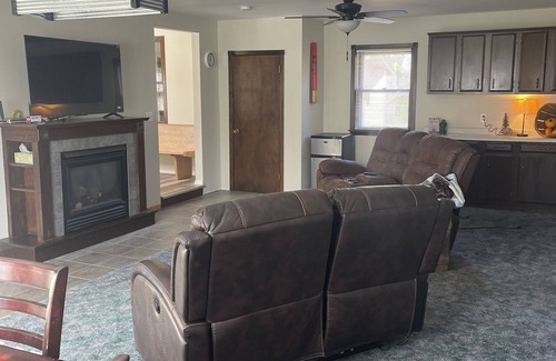 Redfield House | MoDak Lodge: Welcoming Pets in Pheasant Country