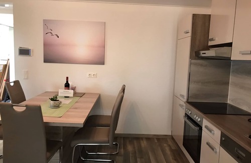 Neustadt-Stadtmitte House | Contemporary Holiday Home with Scenic Views in Wolfsburg