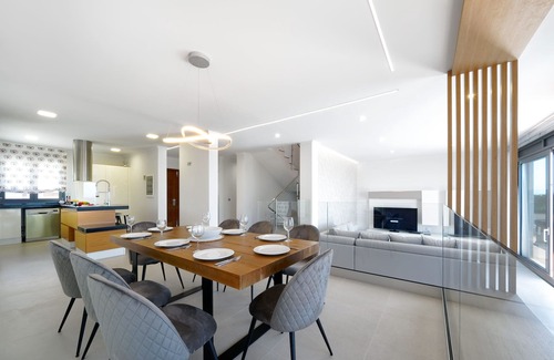 Maspalomas Villa | Beautiful Villa with Ocean Views, Private Pool & Jacuzzi