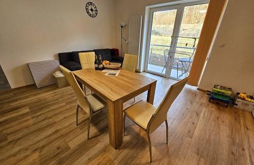 Horni Marsov Apartment | Stylish Apartment Horní Maršov - Pet and Child Friendly