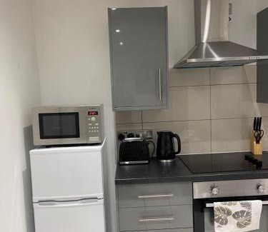 Southminster Apartment | Cozy 1 Bedroom Apartment in Southminster for Families & Pets