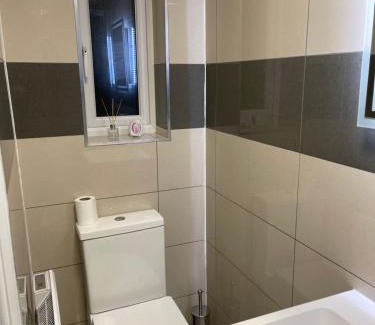 Southminster Apartment | Cozy 1 Bedroom Apartment in Southminster for Families & Pets