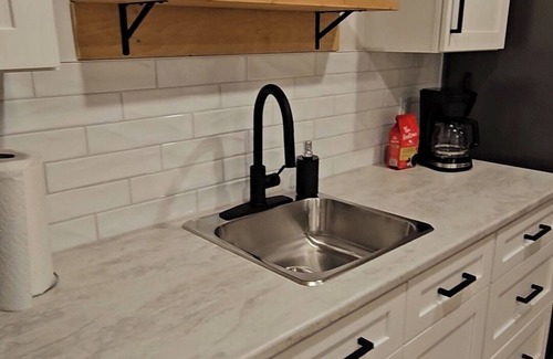 New Minas Apartment | Modern 1 Bedroom Suite in the Heart of Annapolis Valley