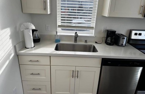 South Tacoma Apartment | Modern 1BR/1BA APT in Tacoma, Close to Hospitals