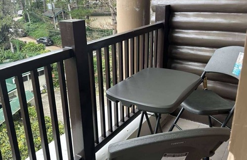 Baguio Condo | Modern 1BR Condo w/Balcony, Full Amenities & Stunning Views
