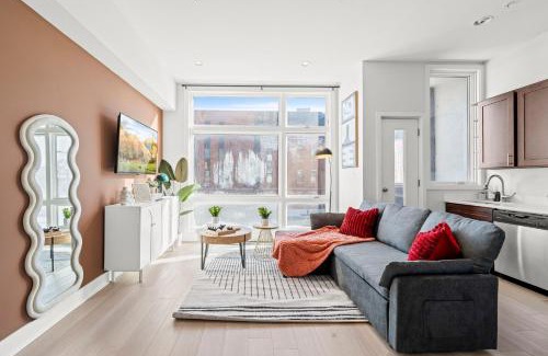 Fairmount Apartment | Modern 1BR Near Metro - Walk to MET & Cafes - Free Parking